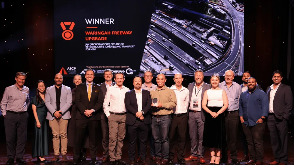 Rehabilitación Innovadora de la Autopista Warringah: Un Premio Concreto por la Excelencia en Diseño