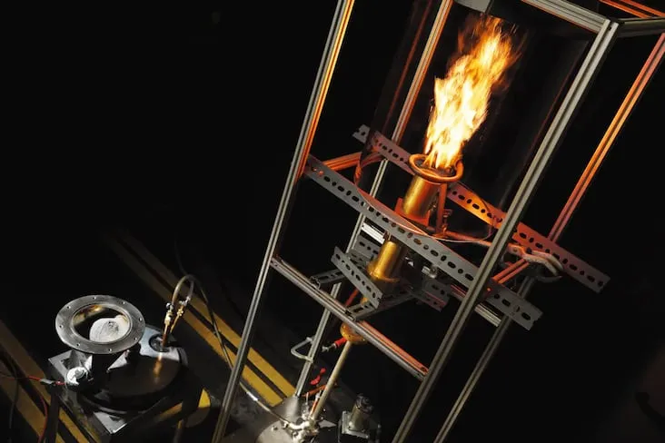 "Podemos proporcionar a las industrias calor superior a 900°C": Fenix Energy busca reemplazar el gas fósil en calderas por polvo de hierro