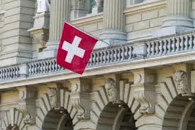 Le parlement suisse accélère l'approbation des pesticides