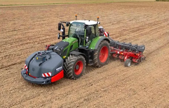 Horsch innova con un tanque frontal para fertilizante líquido en sembradoras Maestro