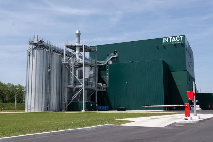 Intact invierte 75 millones de euros en su fábrica de legumbres en Baule